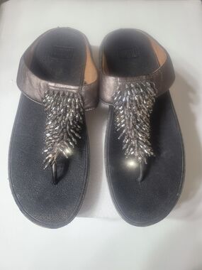 FitFlop Metallic Pewter Beaded Thong Sandals